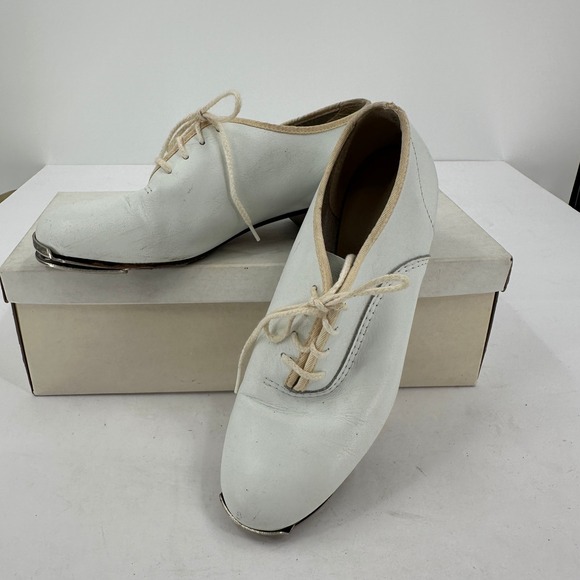 Ms Stomper Sweeney Womens Clogging Dance Shoes Size 5.5M White Metal Tap Plates - Picture 1 of 10